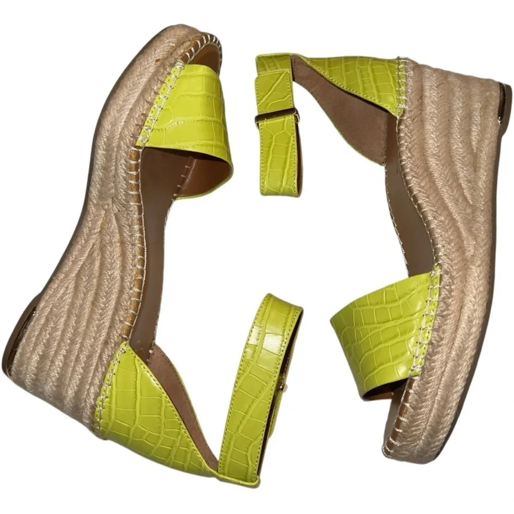 Franco Sarto step out